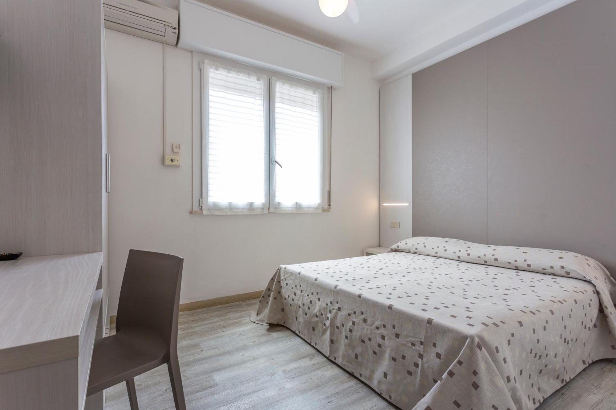 Hotel Dafne Пунта-Марина Екстер'єр фото