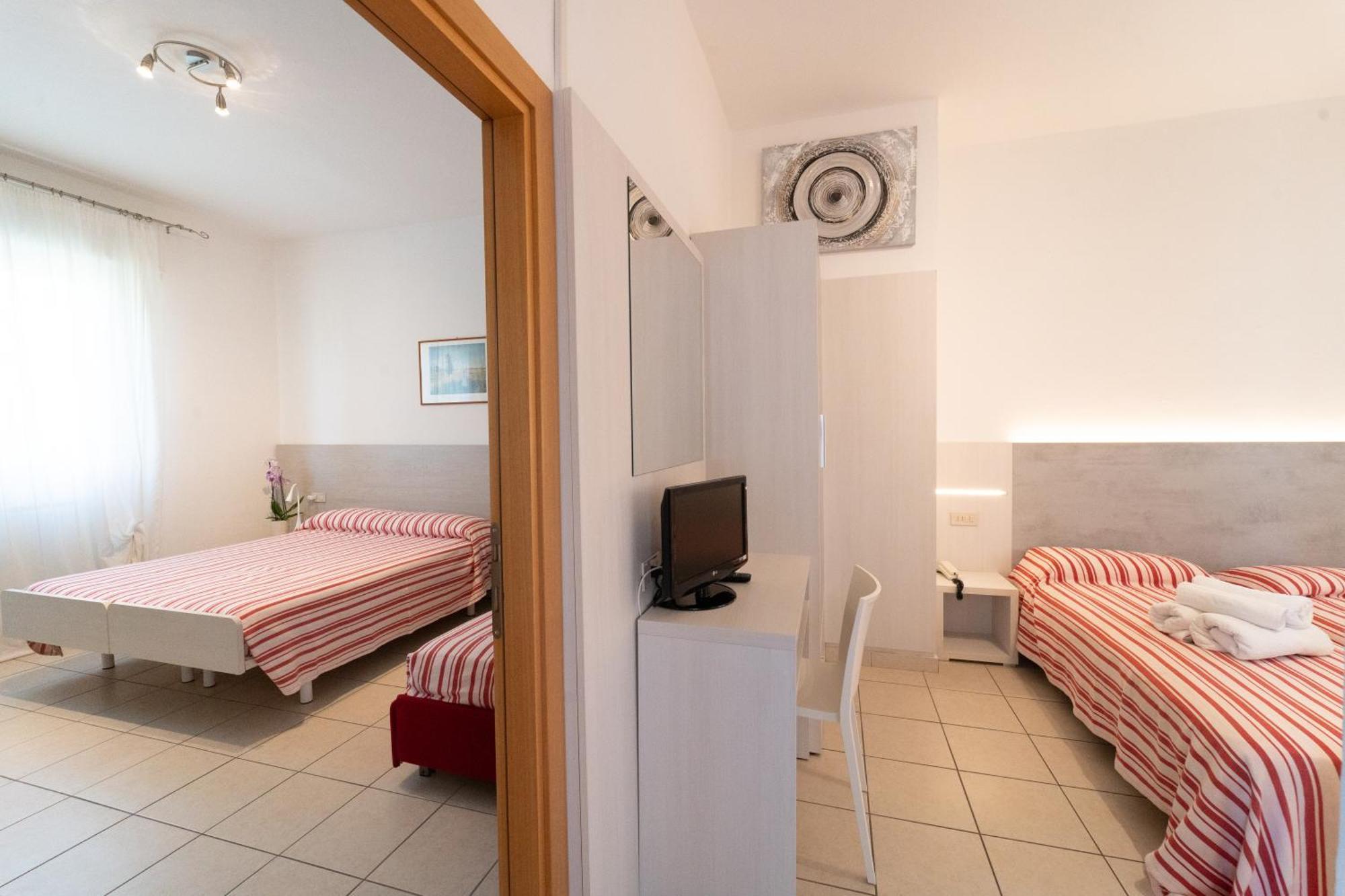 Hotel Dafne Пунта-Марина Екстер'єр фото